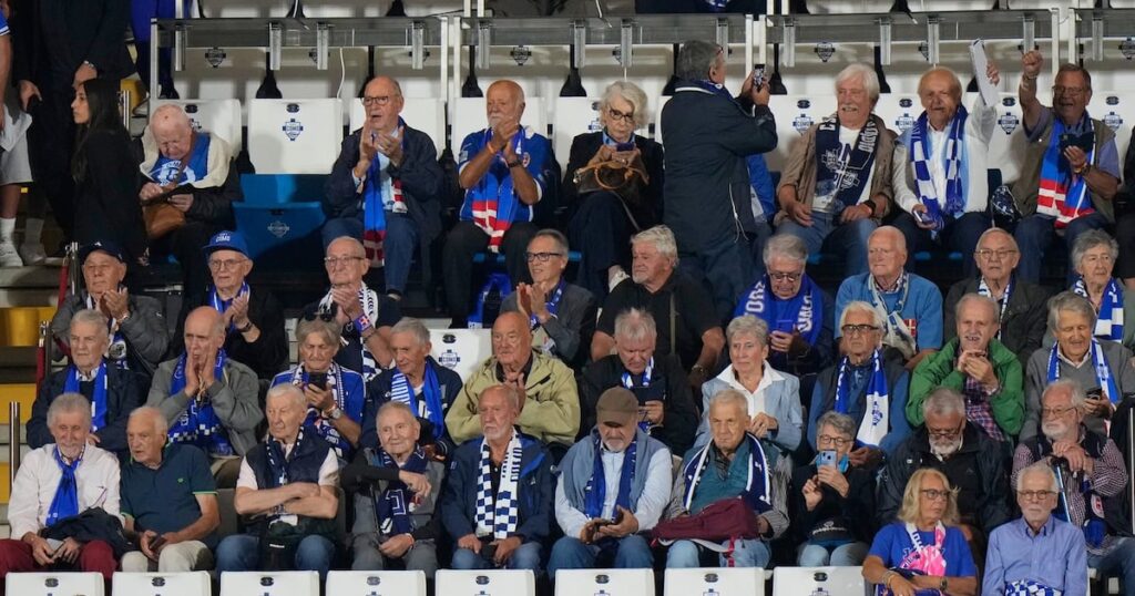 Italian team Como invites club’s older fans to attend its Champions League debut - TSN