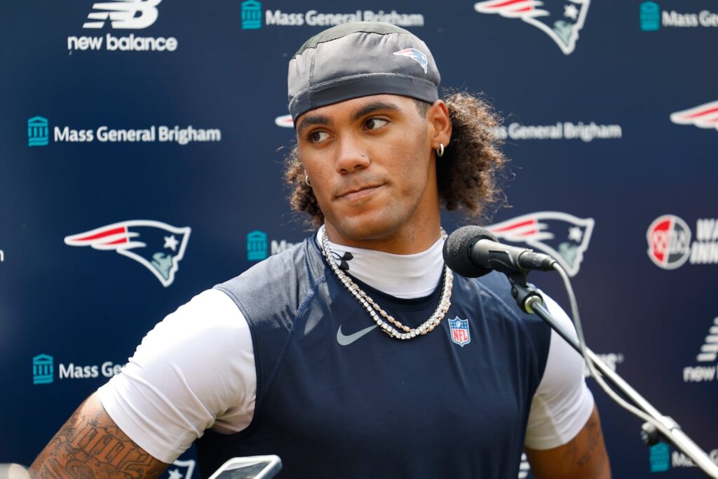 Patriots, Christian Gonzalez agree to record-setting contract extension - The Boston Globe