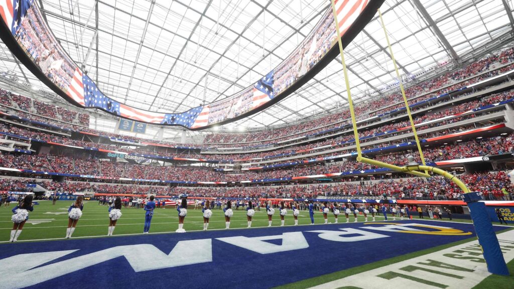 Who is performing the national anthem at the Giants vs Rams game? Monday Night Football - Diario AS
