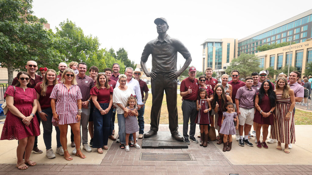 R.C. Slocum Statue Unveiled at Kyle Field - Texas A&M Aggies - Official Athletics Website - 12thman.com