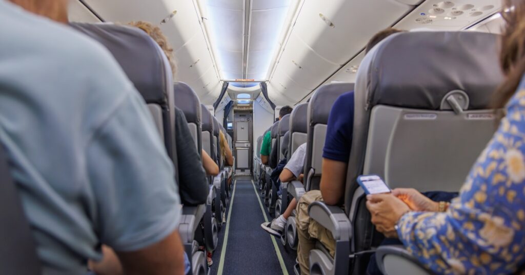 Passenger duct-taped to plane seat after becoming violent mid-flight - Philstar Life