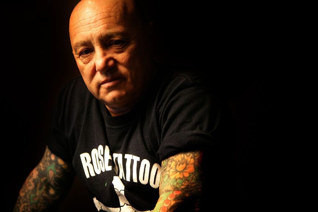 Rose Tattoo singer Angry Anderson dies aged 79 - Rayo
