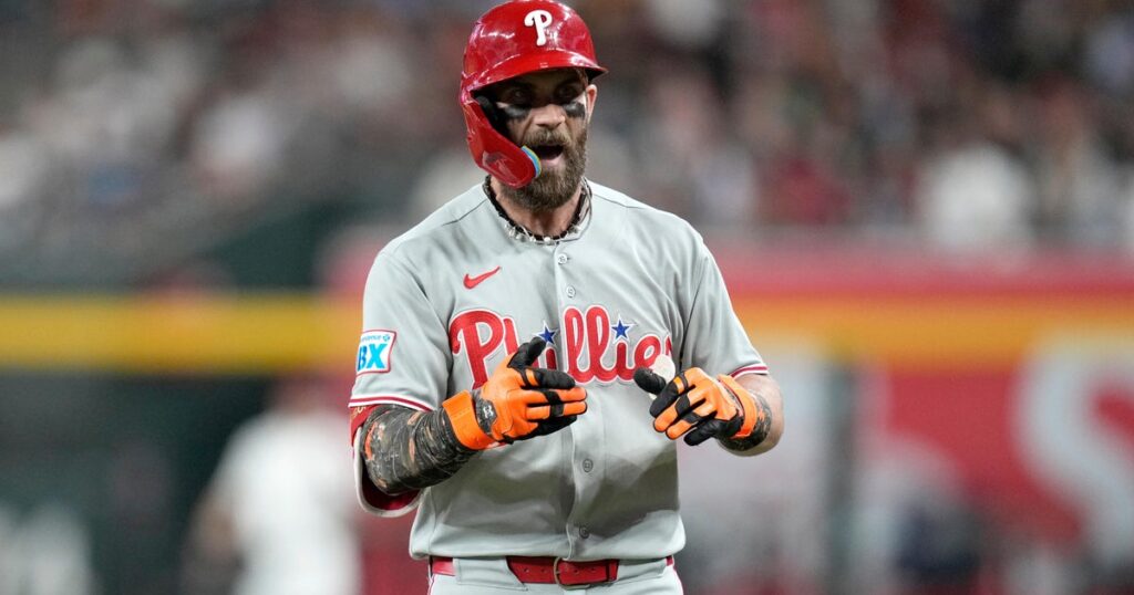 Phillies inch closer to Braves in NL East standings after Harper's 4-hit performance vs. Diamondbacks - CBS News
