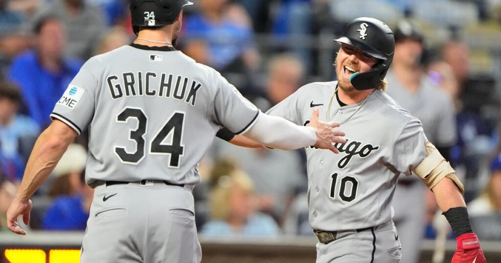 Meidroth, Grichuk hit 3-run shots, White Sox beat Royals 14-11 to remain a game back in AL Central - CBS News