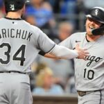 Meidroth, Grichuk hit 3-run shots, White Sox beat Royals 14-11 to remain a game back in AL Central - CBS News