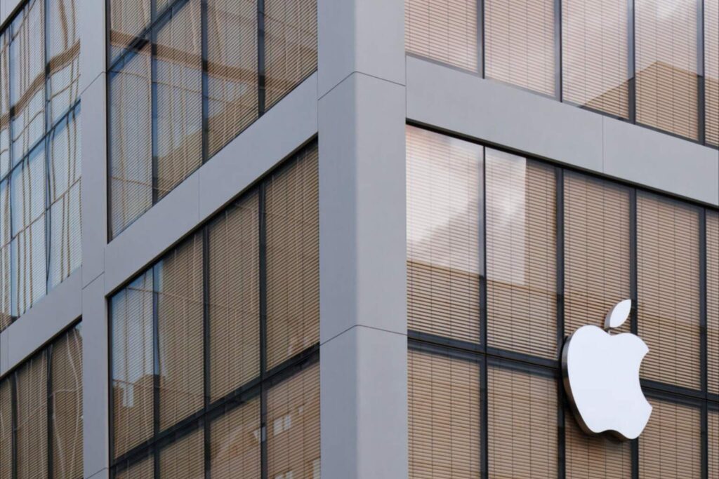 Apple’s Latest Hardware Rumors Center on OLED MacBook and iPad Mini, Not iPhone - TechStock²