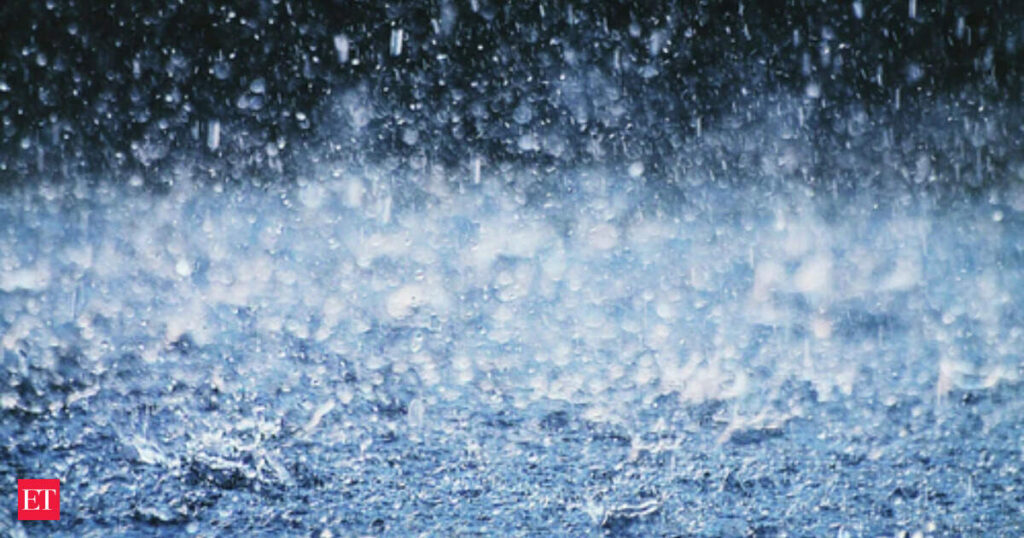 Chicago weather forecast: Rain, thunderstorms could disrupt weekend plans; Riot Fest, Bears game and White - economictimes.indiatimes.com