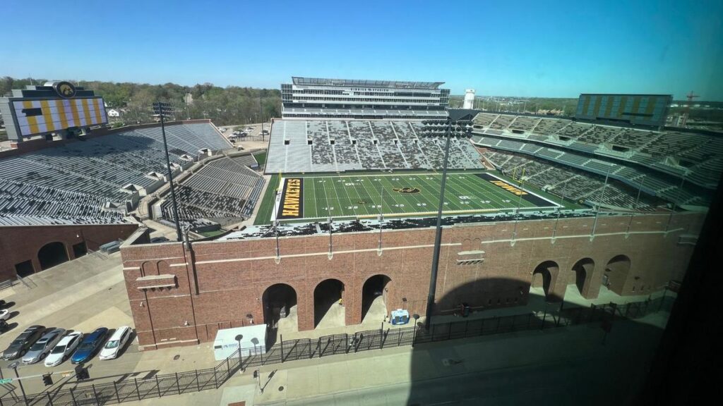 UI Student and Hawkeye Marching Band Member Taken Off Life Support - k923.fm