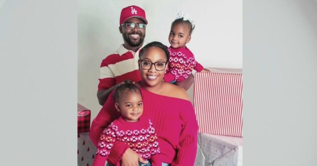 Public viewing being held for South Florida mother, daughter killed in lightning strike - CBS News