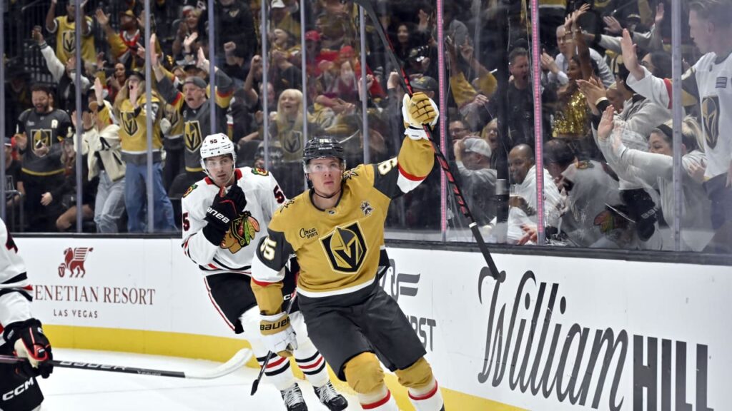 CHI@VGK: Olofsson scores PPG against Spencer Knight - NHL.com