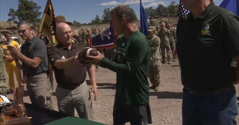 Border War returns to Colorado along with the Bronze Boot, "the absolute best tradition in college football" - CBS News