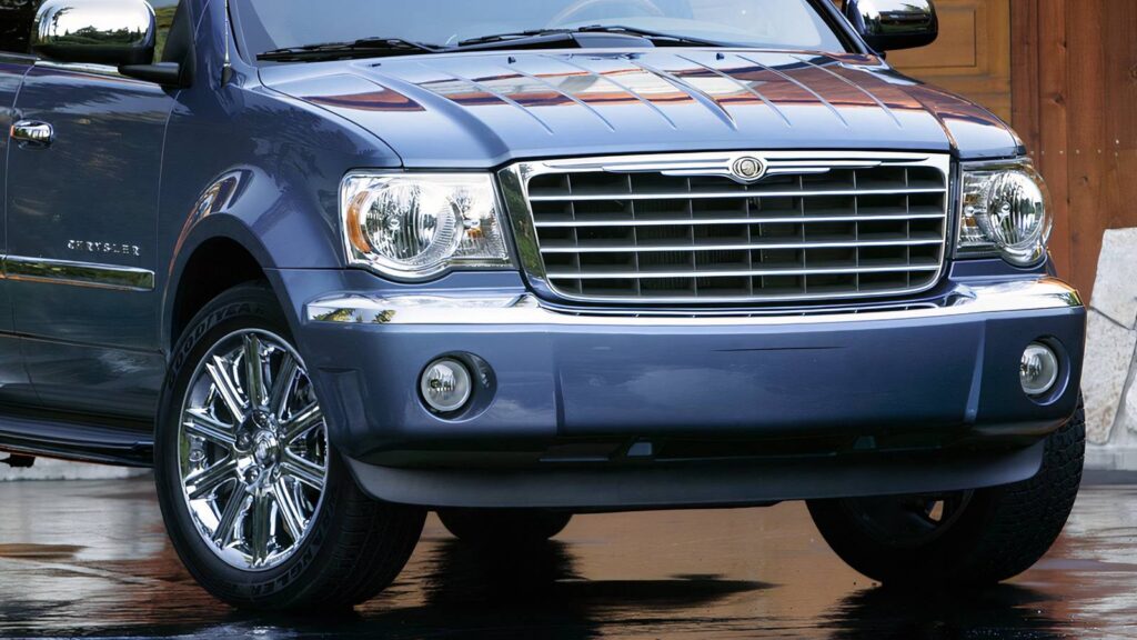 The $5K Hemi V8 Bargain: Chrysler’s Short-Lived Aspen SUV Can Carry 8 And Tow 9,000 Pounds - CarBuzz