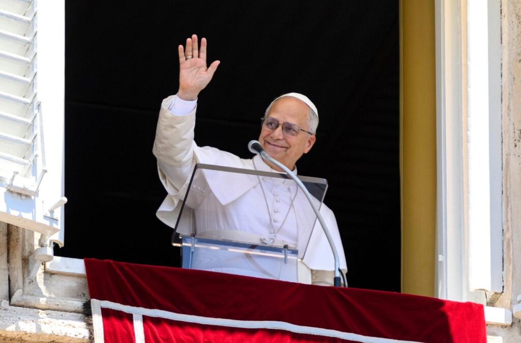 Pope at Angelus: God's plans are infinitely greater than we can imagine - Vatican News