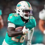 Dolphins running back De’Von Achane out for season with torn ACL - WPEC