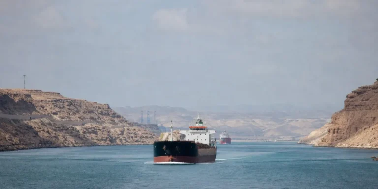 Eight US Marines injured in Iranian attack in Strait of Hormuz — Jerusalem Post - UA.NEWS