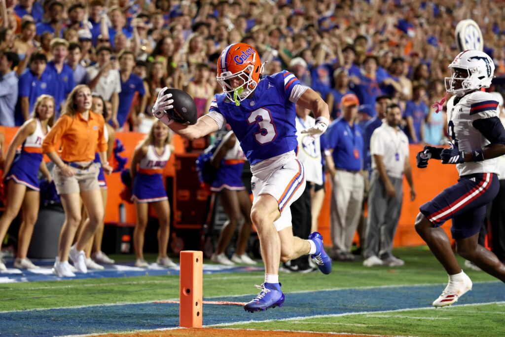 Florida Gators Get Encouraging Bailey Stockton Injury Update After Scary Hit - heavy.com
