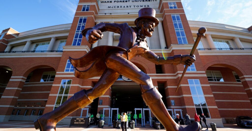 Game Thread: Wake Forest Demon Deacons (0-0) vs Akron Zips (0-0) - Blogger So Dear