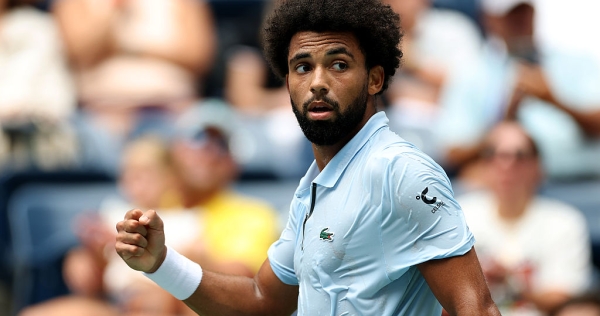 Fils cracks top 10 as rise continues - Australian Open