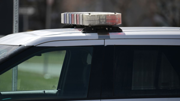 Motorcyclist Dies, Passenger Hurt in Crash Near Ball Arena - SuaraGarut.ID
