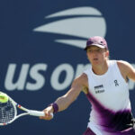 Swiatek into US Open fourth round in tight two-setter - Yahoo Sports UK