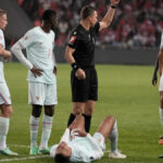 Mbappé limps off with apparent knee injury after scoring for France against Turkey - Yahoo Sports