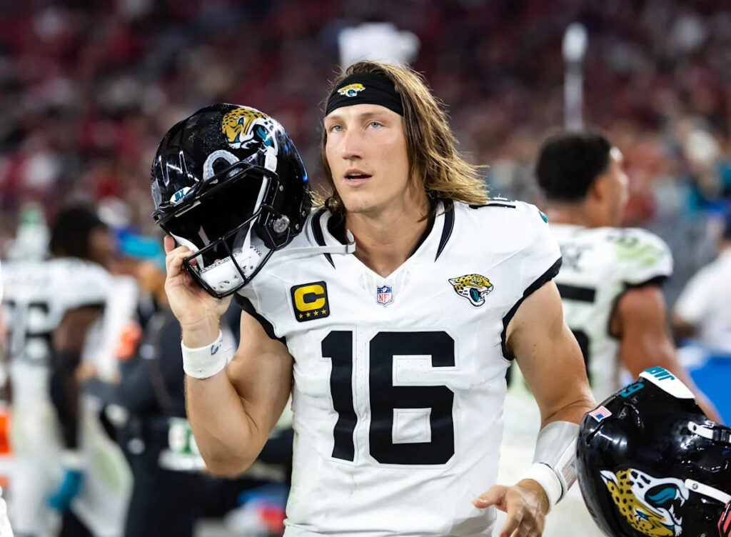 Trevor Lawrence's Breakout Season Still Isn't Buying Him Respect From ESPN - Yahoo Sports