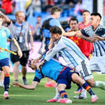 Paredes puts question mark over Argentina future - Yahoo Sports