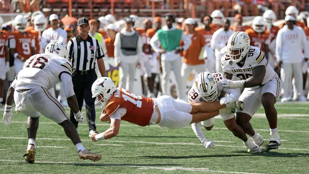 Texas football news: Dan Orlovsky uses 1 word for Arch Manning's huge leap - Yahoo Sports