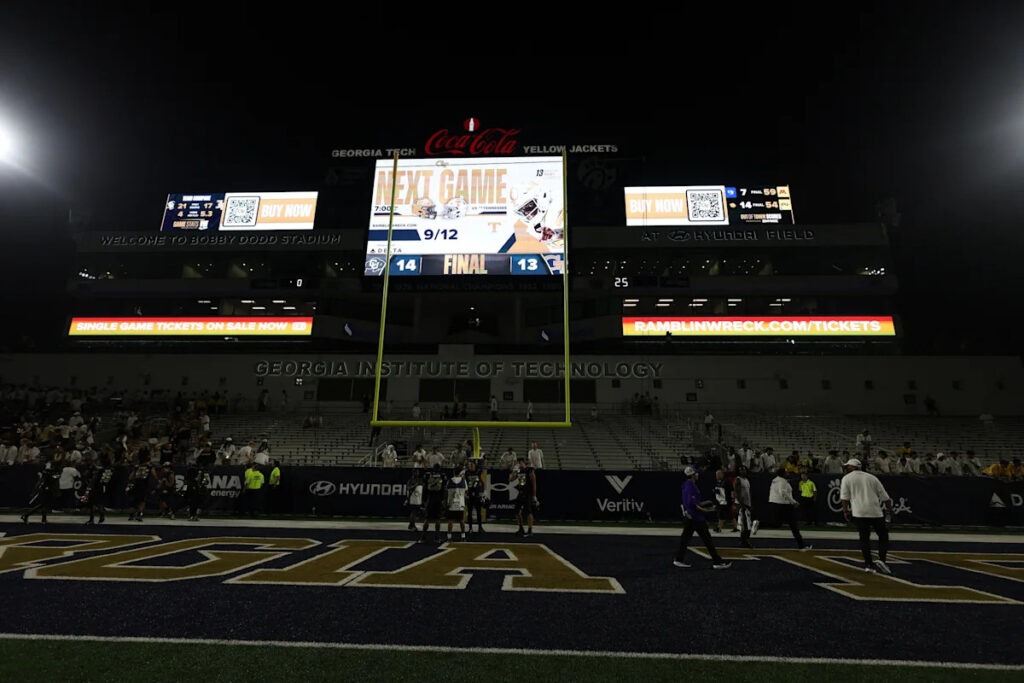 Colorado wins 14-13 over Georgia Tech before the final seconds expire - Yahoo Sports