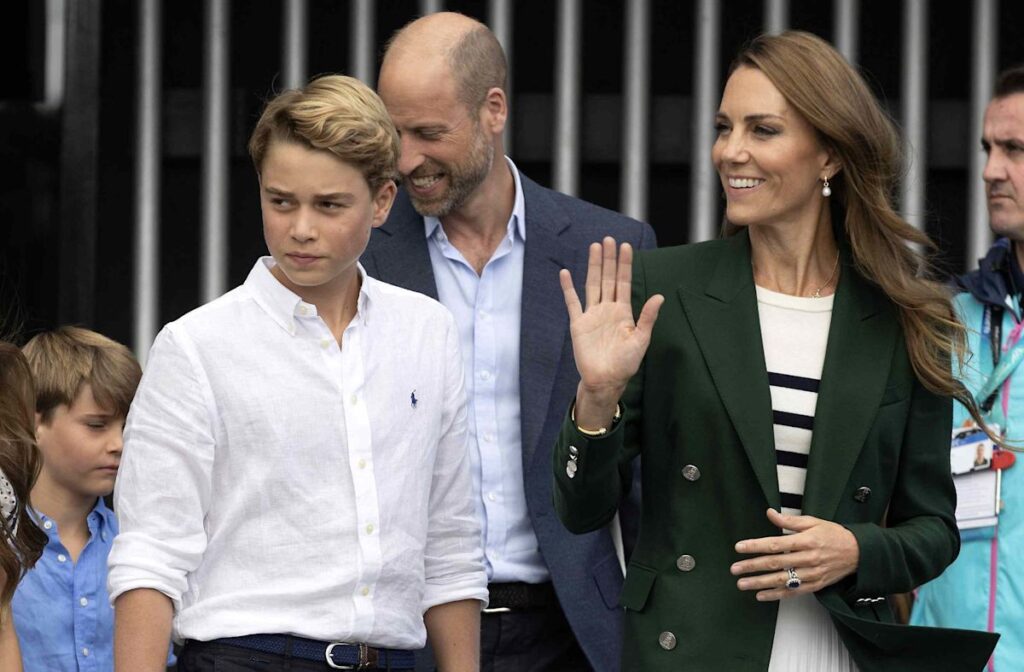 Prince William and Kate Middleton Waited Years to Tell Prince George He’d Be King—and Parents Will Understand Why - Yahoo News UK