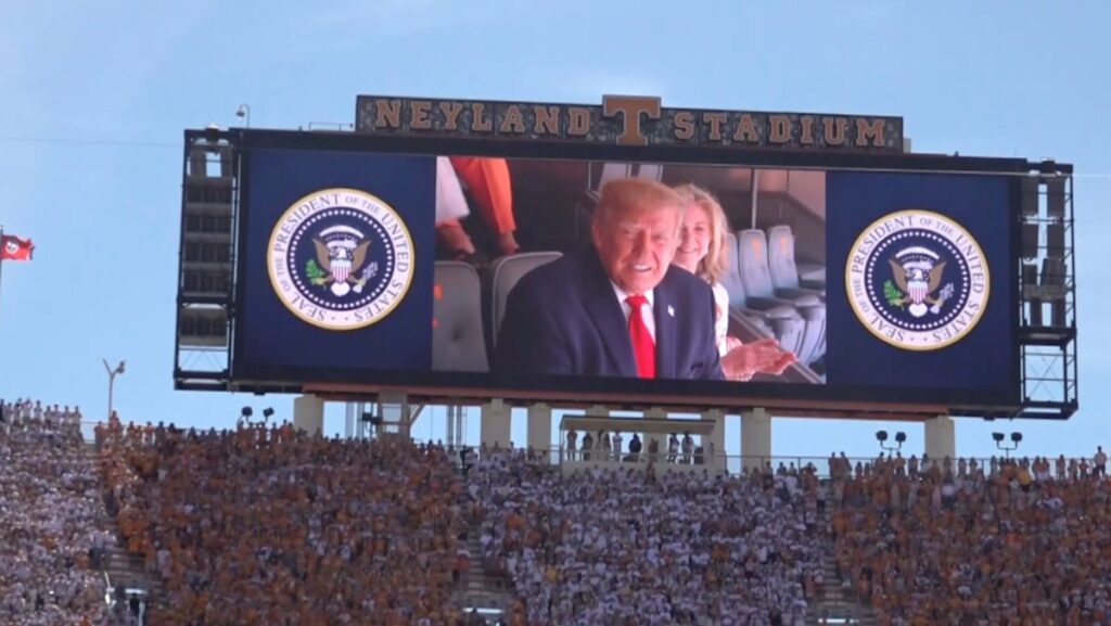 Trump All Smiles as College GameDay Crowd Cheers His Arrival in Tennessee - Yahoo News UK