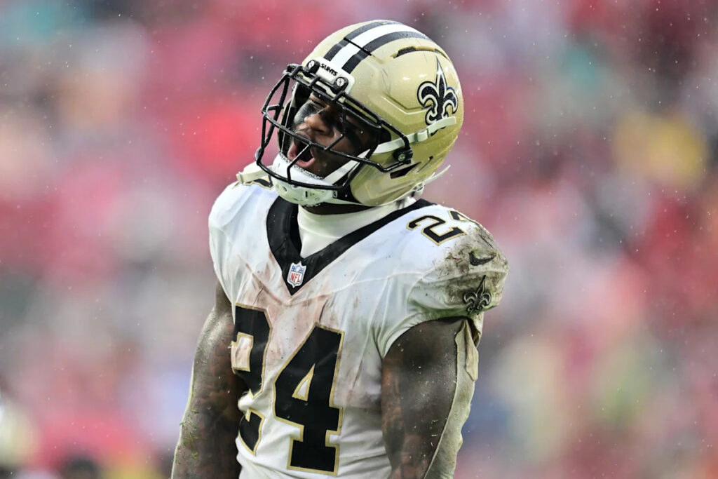 Saints surprisingly waive two players with injury settlements - Yahoo Sports