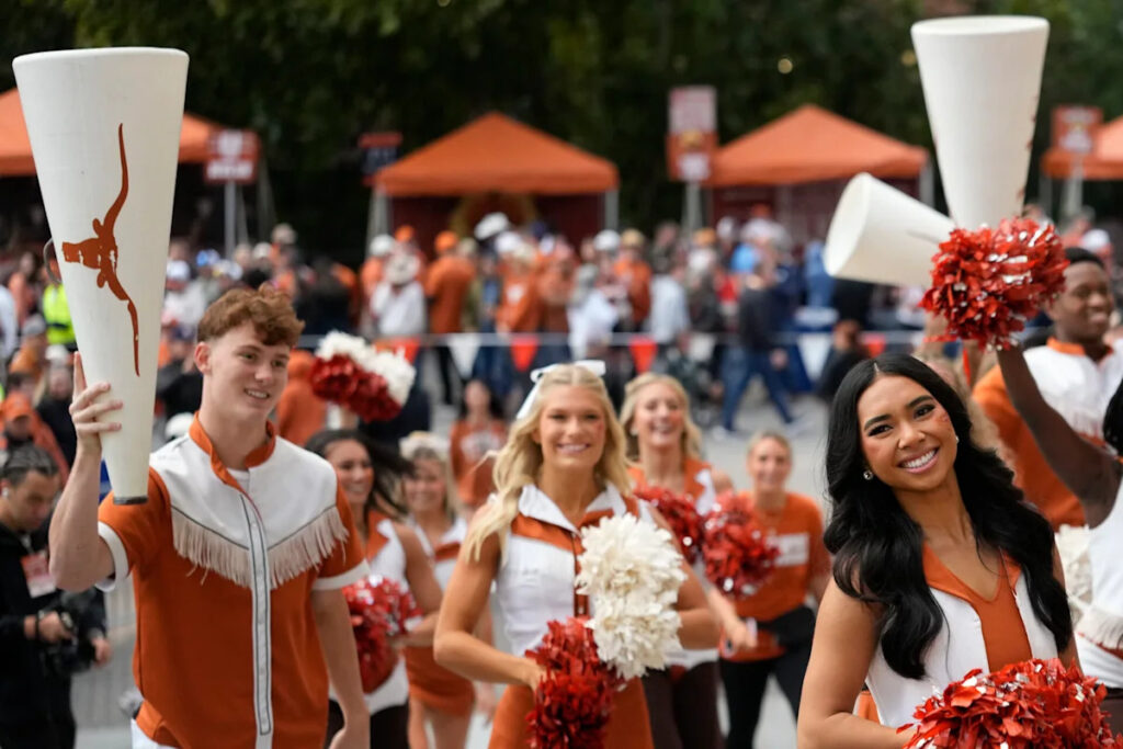 ESPN College GameDay live stream & viewing info for Week 2: Ohio State vs Texas - Yahoo Sports
