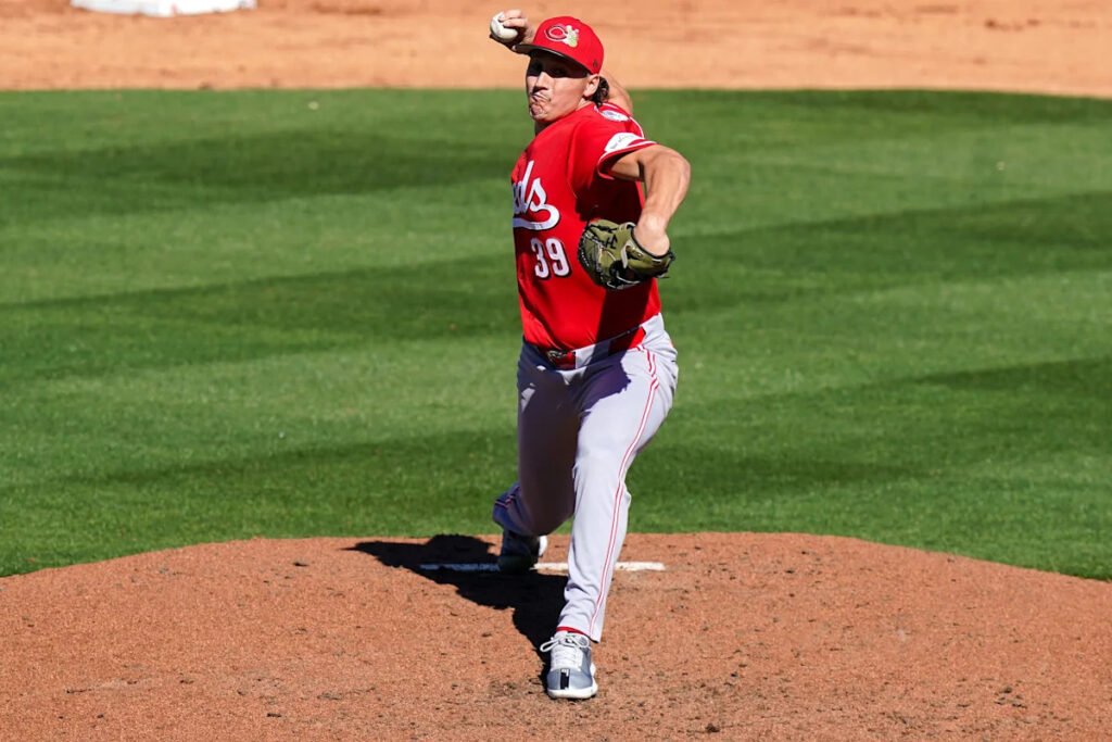 Reds RHP Julian Garcia (elbow) to IL, RHP Julian Aguiar recalled - Yahoo Sports