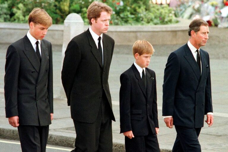 Charles Spencer says he was 'gaslit by a king' over Princess Diana book - Yahoo News Canada