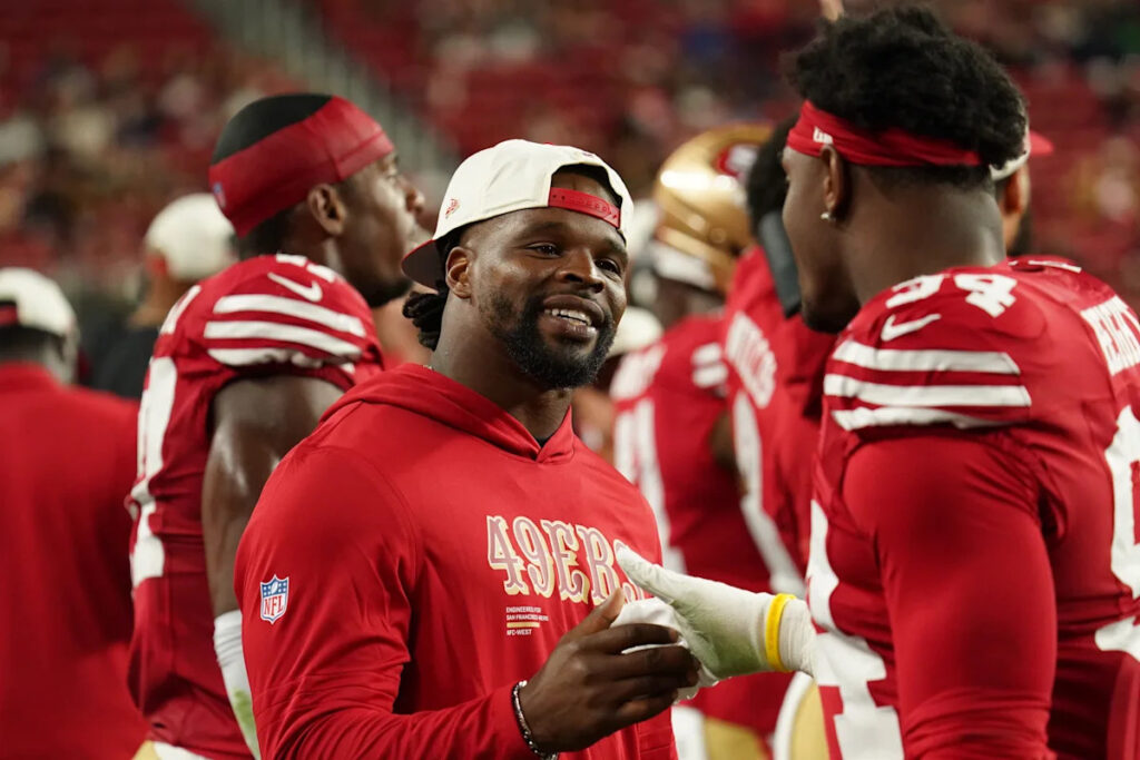 49ers' Dre Greenlaw follows substation gem with Antarctica question in Australia - Yahoo Sports