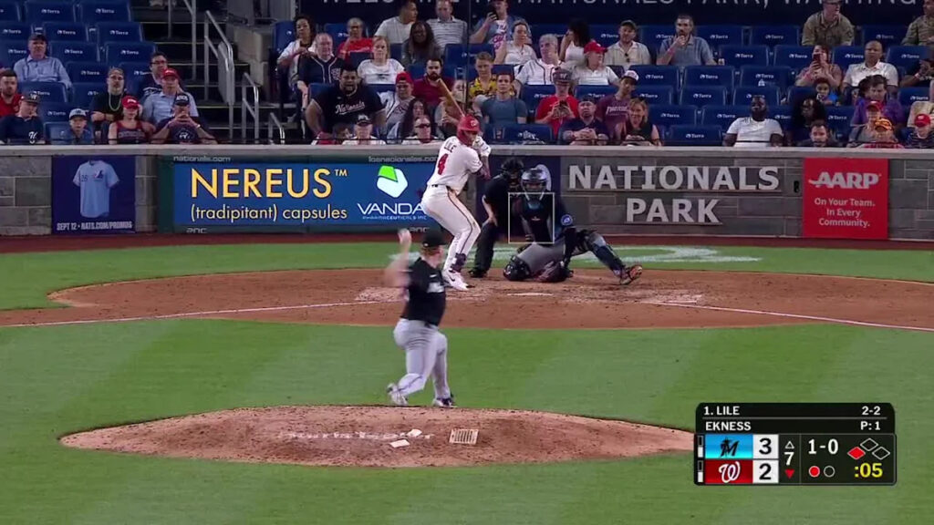 Daylen Lile's go-ahead homer (20) - Yahoo Sports