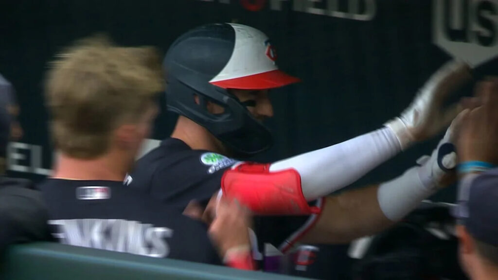 Kody Clemens' sacrifice fly - Yahoo Sports