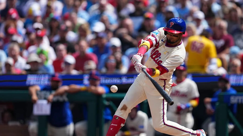 Luis Arraez's sac fly - sports.yahoo.com