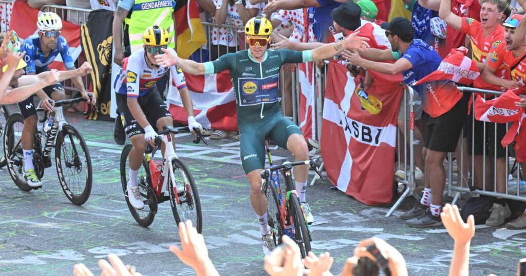 A Mads Pedersen auction raised funds for the Danish U23 team - IDLprocycling.com