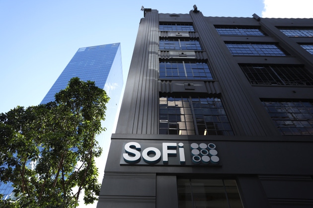 SoFi goes live with stablecoin settlement across Mastercard's payments network, shares up (SOFI:NASDAQ) - Seeking Alpha