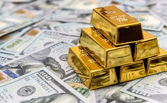 FED Rates Up, Warsh Signals Another 2026 Hike, Gold and Silver Price Dive $100 - FXLeaders