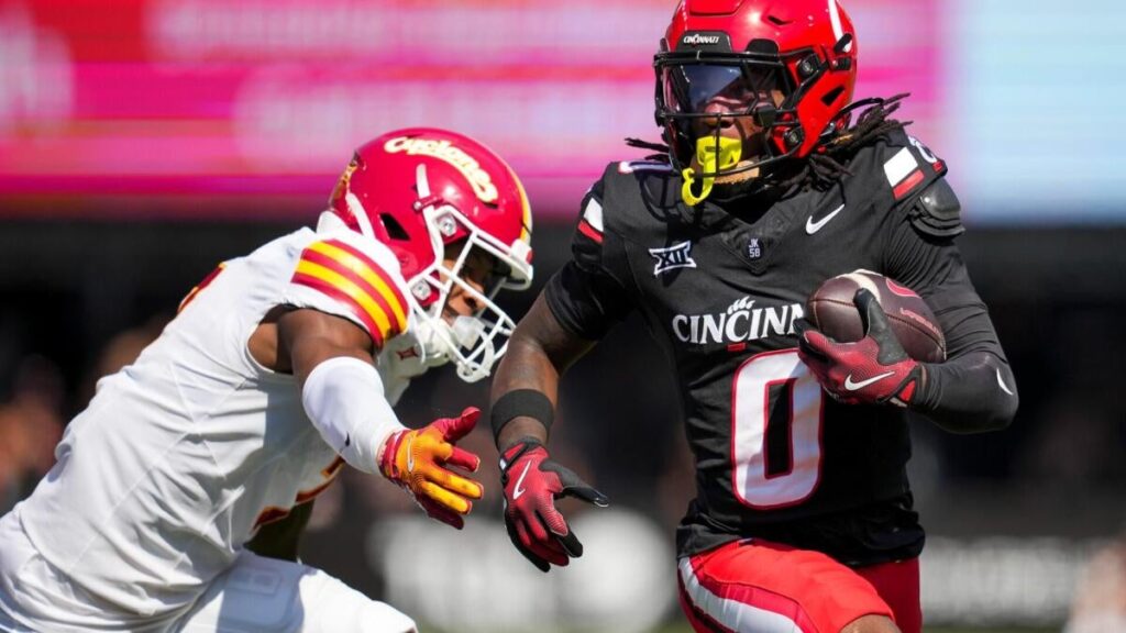 College football odds, picks, predictions for Week 1, 2026: Computer backing Auburn, Cincinnati - CBS Sports