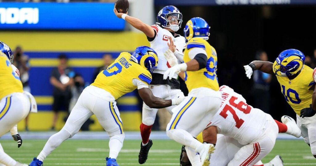Giants quarterback Jaxson Dart appears to be out for the season, multiple reports say - CBS News