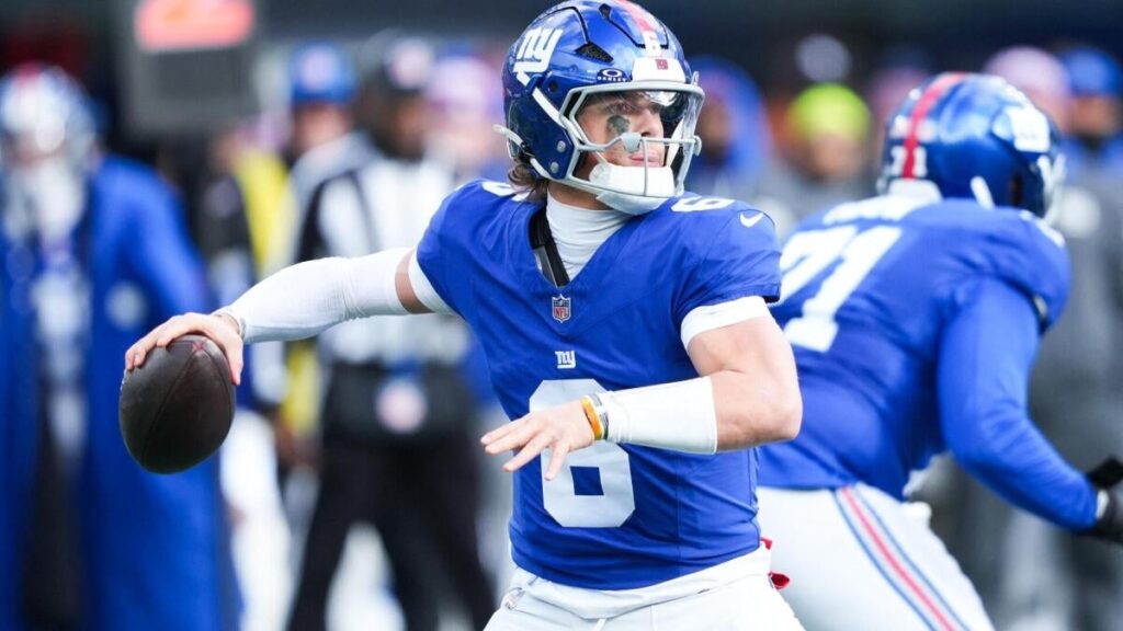 Fantasy football rankings 2026: Sleepers, busts, breakouts by model that called Daniel Jones' huge year - CBS Sports