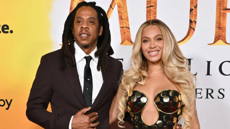 Jay-Z pauses concert to sing happy birthday with fans for Beyonce's 45th - watch video - Mid-Day