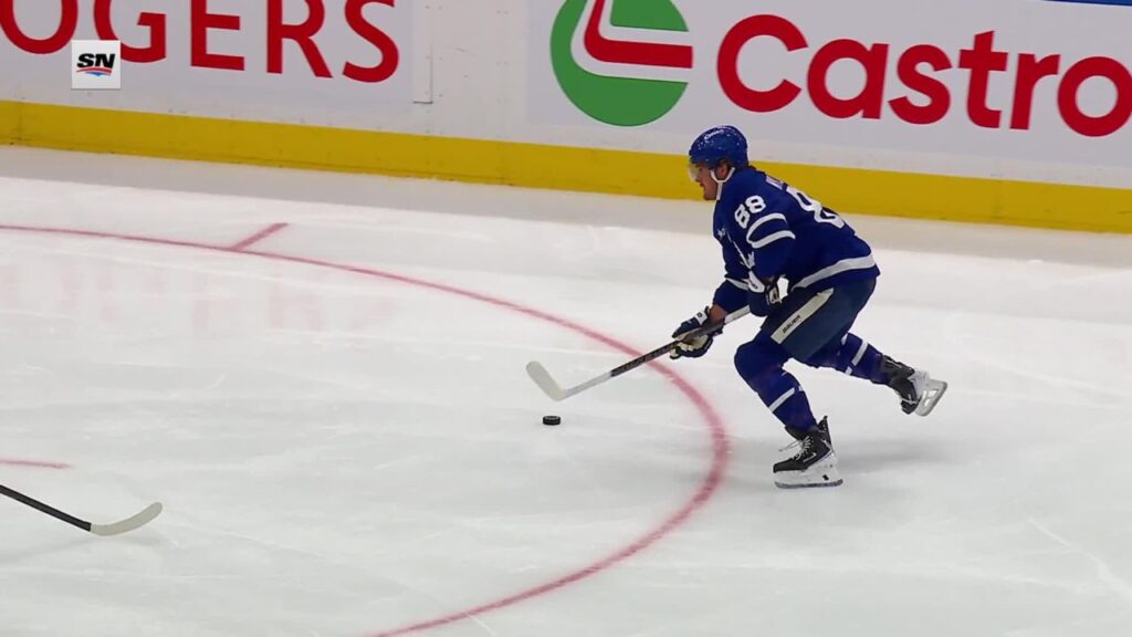 MTL@TOR: Nylander scores goal against Jakub Dobeš - NHL.com