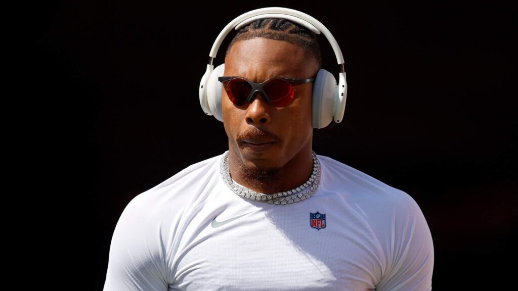 Vikings Announce Justin Jefferson Injury During Buccaneers Game - heavy.com