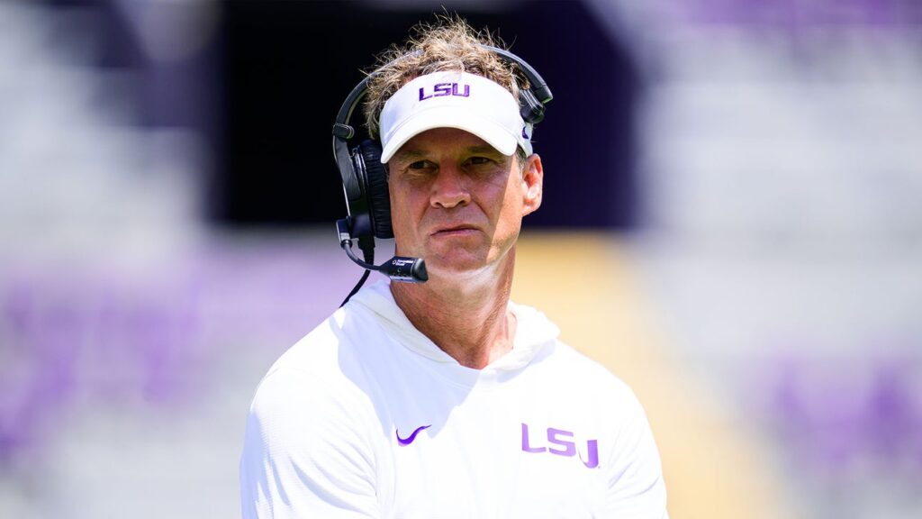 Lane Kiffin's Star-Studded LSU Entrance Includes Livvy Dunne, Theo Von, Brooks Nader - FOX Sports