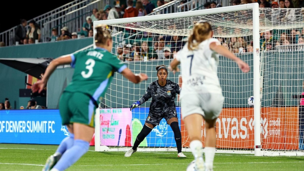 Kansas City Current Faces Denver Summit FC in Crucial Playoff Match - SuaraGarut.ID